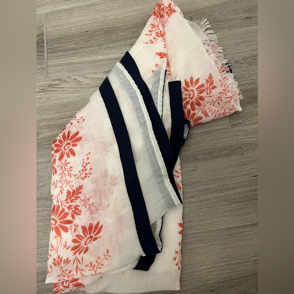Tommy Hilfiger scarf
